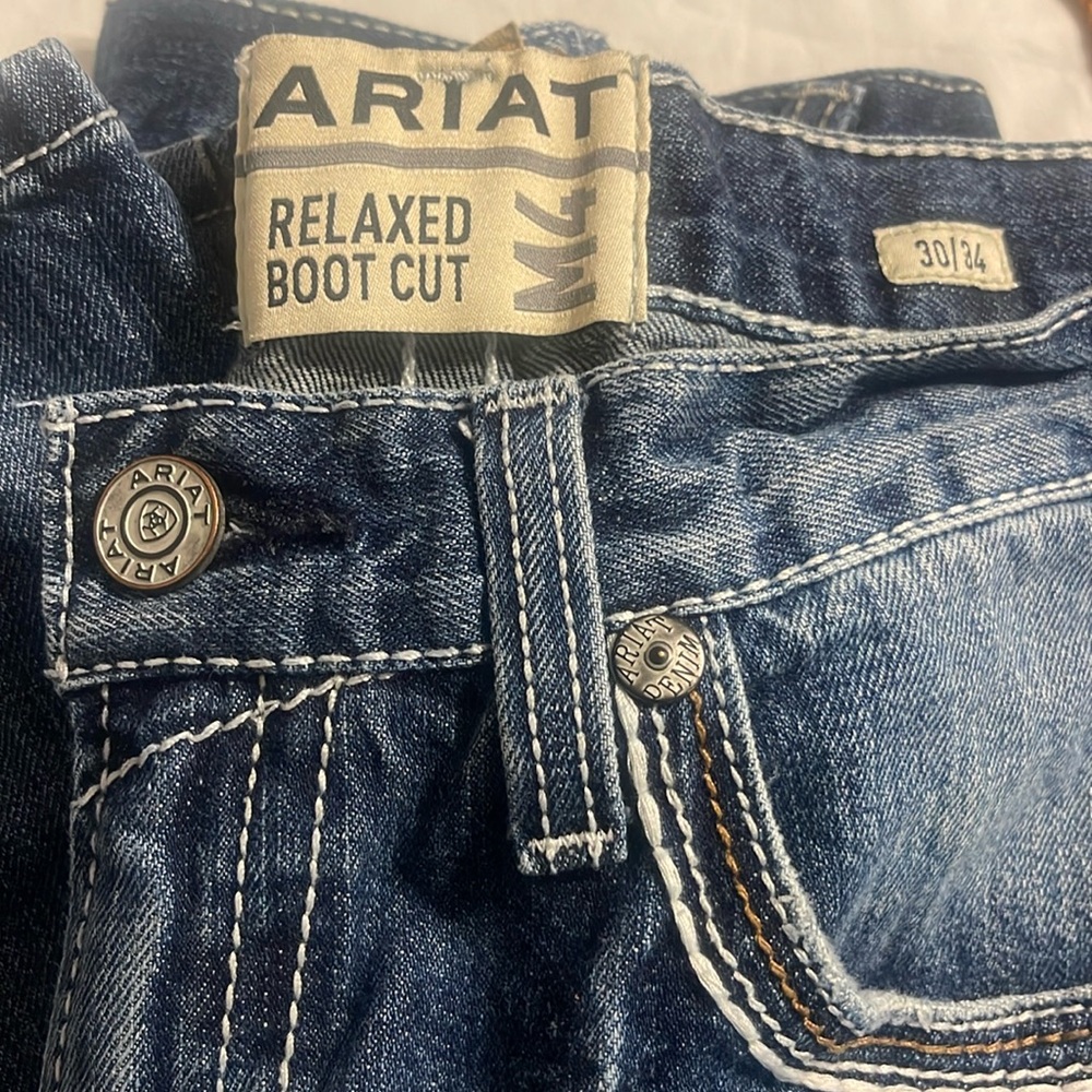 Men’s Ariat jeans